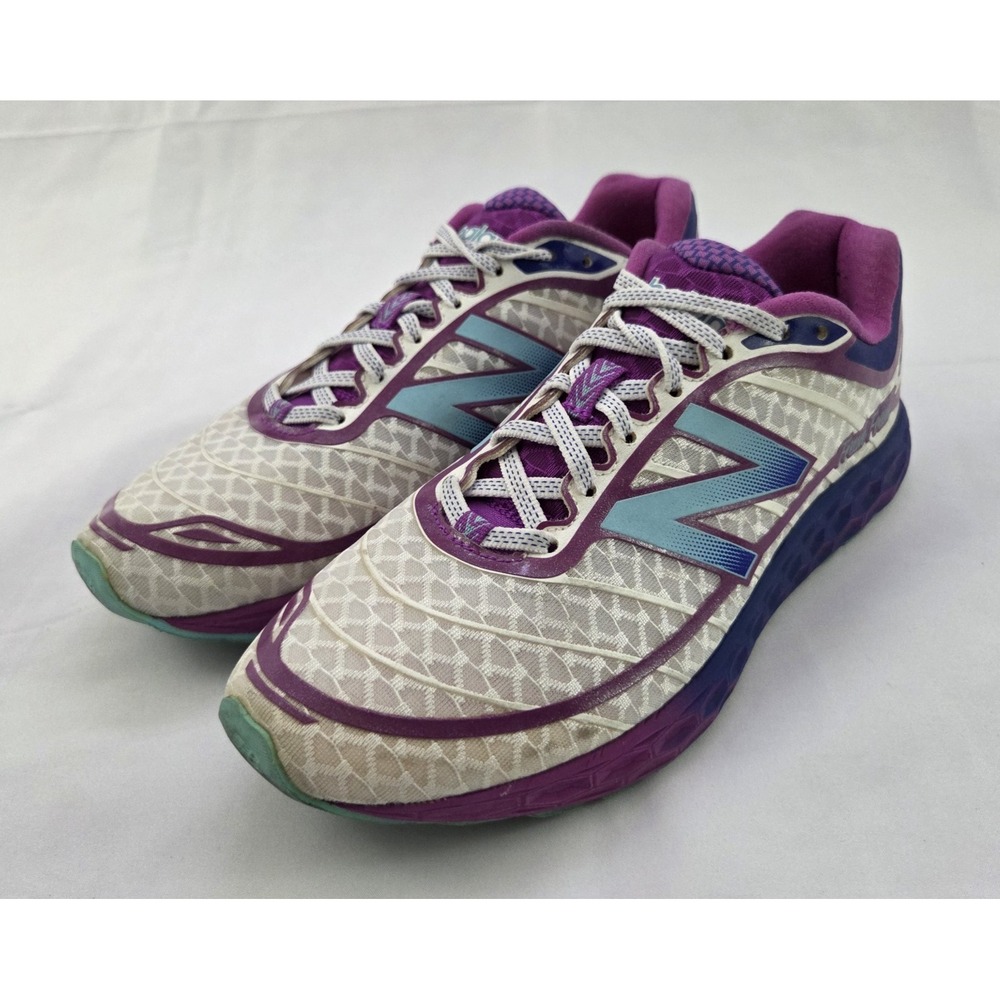 New Balance Fresh Foam Sneakers Womens 9.5 White Purple Athleisure Sporty Chic